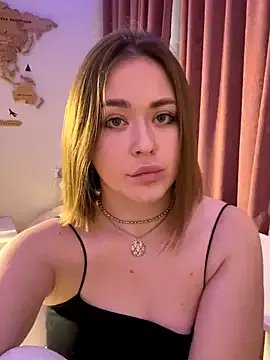 gi_grahams on StripChat