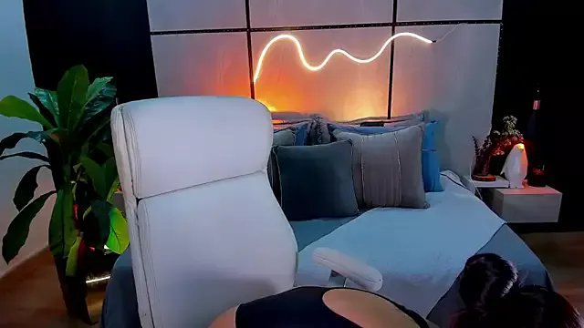 Gia_Mazzon on StripChat