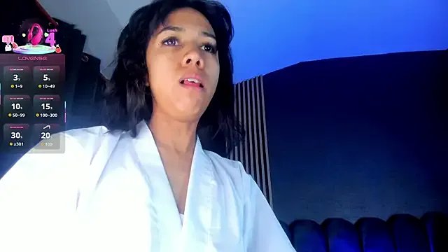 Freechat Gina_77 on StripChat