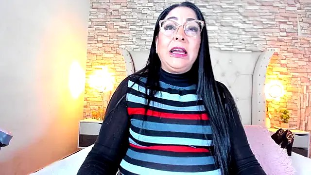 Freechat Gina_Myers on StripChat