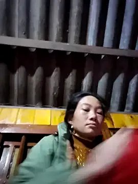 gio-thu on StripChat