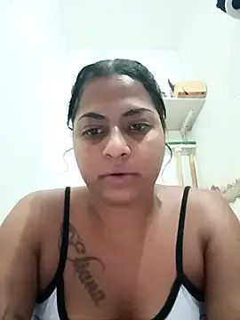 Giselabrunette25 on StripChat