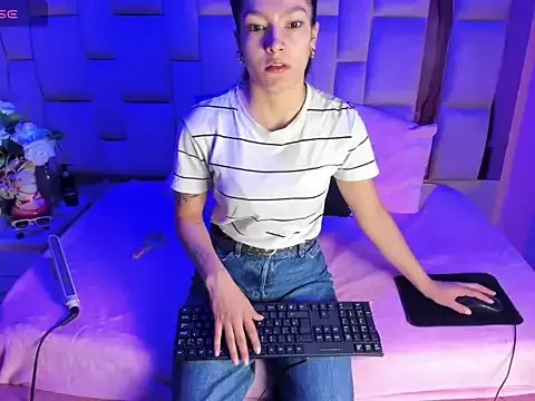 Gisell_Squirt_ on StripChat