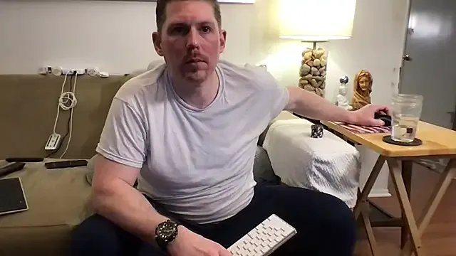 God_Of_ThundeRR on StripChat