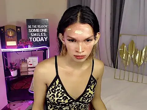 GoddessHugeCock — PUBLIC CUM!!!!