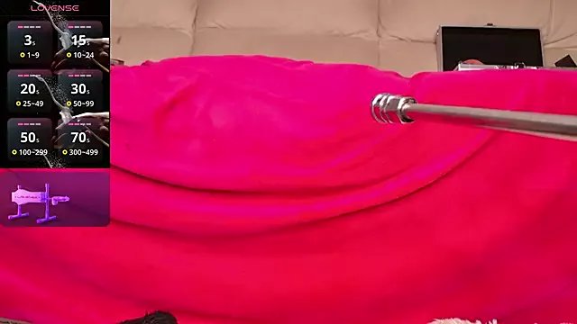 Freechat goldenboyhot on StripChat