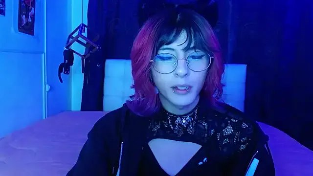 goth_minerva on StripChat