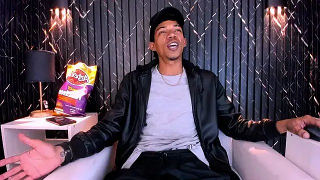 Gregory_Sforza on StripChat