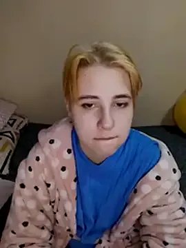 Gussie_Bridie — Hot darti video