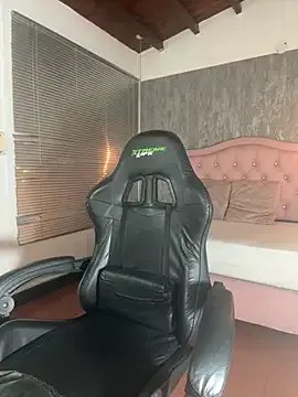 Hadley_ on StripChat