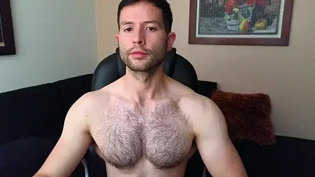 Freechat hairyncuteass on StripChat