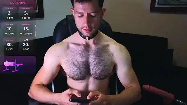 Freechat hairyncuteass on StripChat