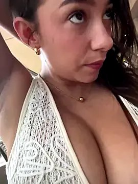 Hall_16 on StripChat