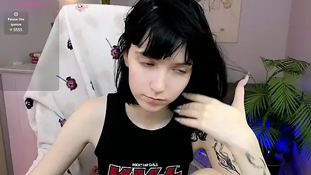 Freechat HazelTompson on StripChat