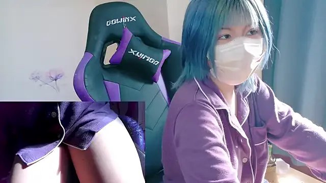 hazuki_8008 on StripChat