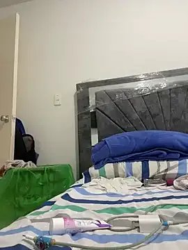 HealingHoney on StripChat