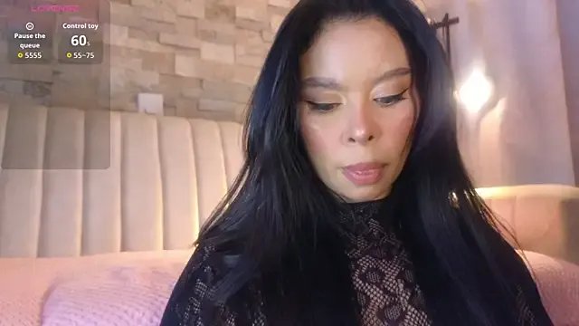 Hecate_gh on StripChat