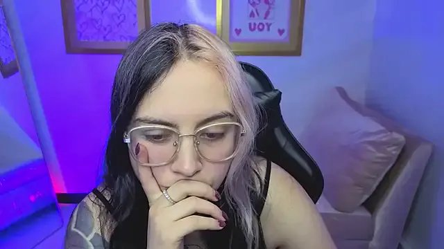 Hela_v — SEXY NAKED