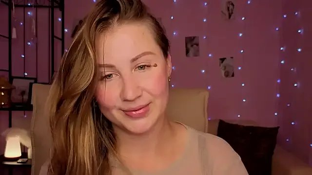 Freechat Helens_love on StripChat