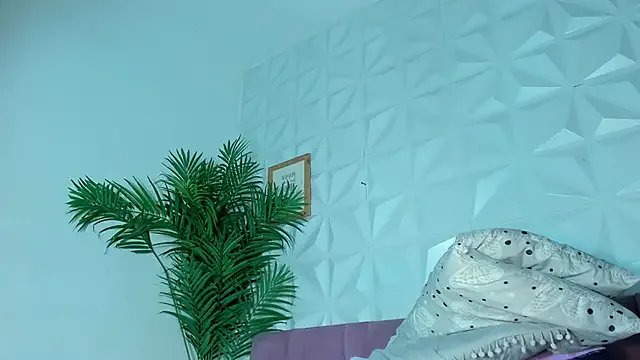 Hellen_Sky on StripChat