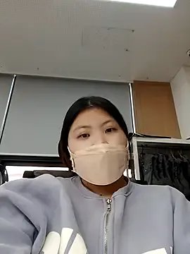 hello098712 on StripChat