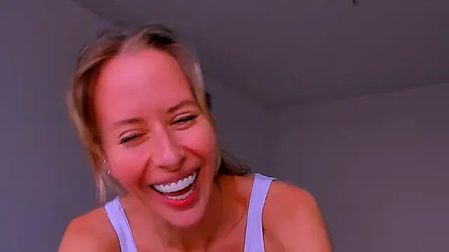 heyleybbgirl on StripChat