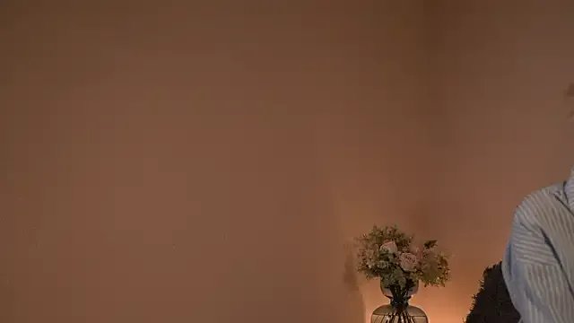 Hi_my_name_is on StripChat