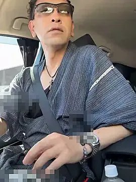 Hideen-real-face on StripChat