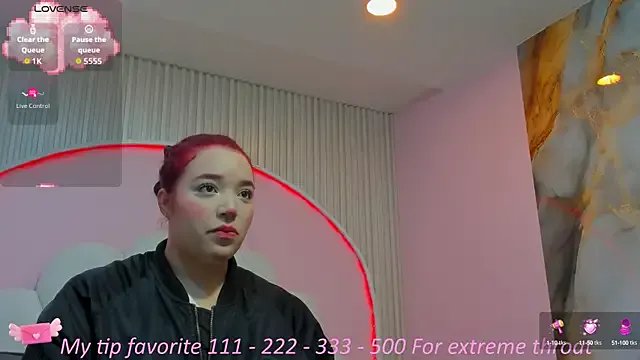 hinata_dolly on StripChat