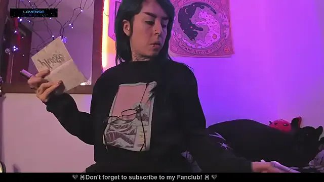 Hisato111 on StripChat