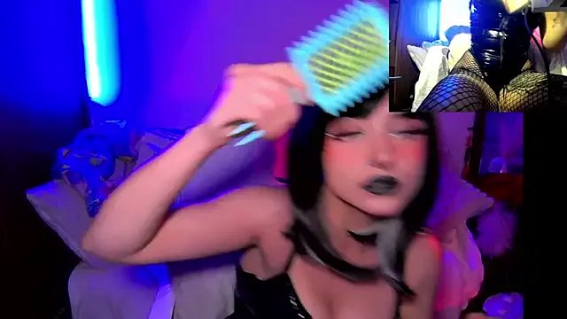 Freechat HollyDominic on StripChat