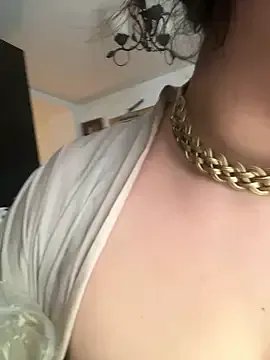 holyeroticss on StripChat