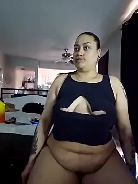 honeeyyy_pot on StripChat