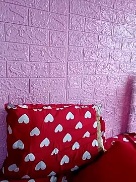 hornyriyanka on StripChat