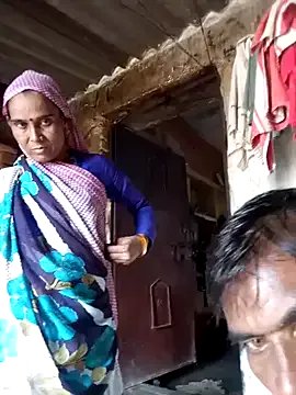 Hot-qwer on StripChat