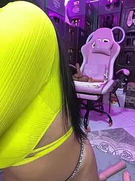 Hot_beauty__ on StripChat