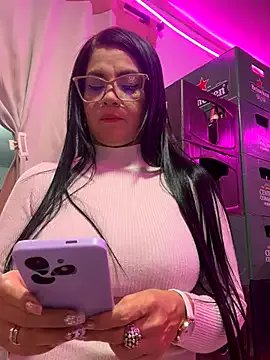 Hot_beauty__ on StripChat