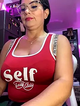 Hot_beauty__ on StripChat