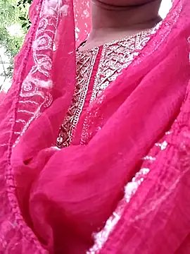 Hot_malika1 on StripChat