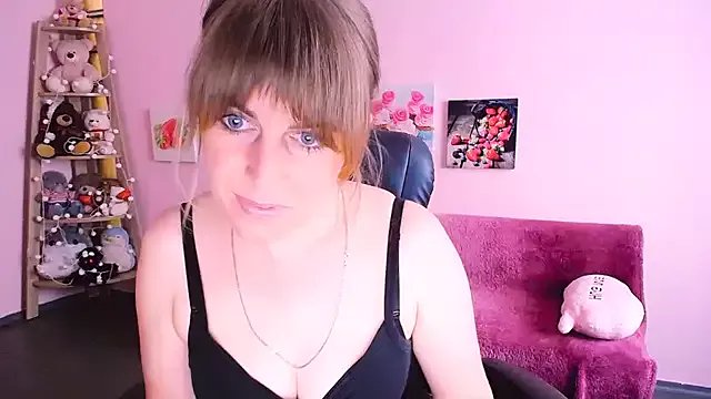 Hot_Milady on StripChat