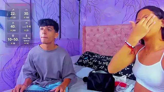 Hotcouple_222 on StripChat