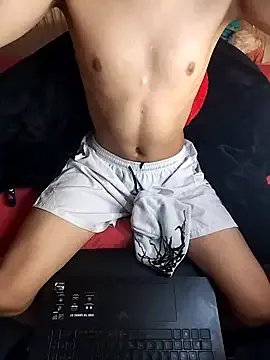 HotSweetBoy_18 on StripChat