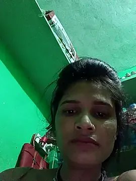 Hoty_girl_143 on StripChat