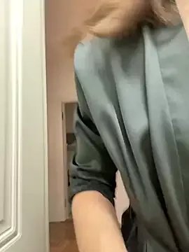 HotyWinter on StripChat