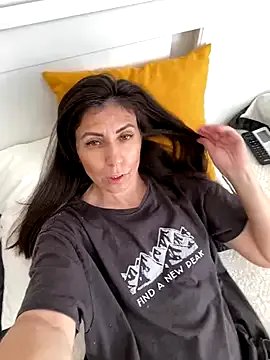 HotyWinter on StripChat