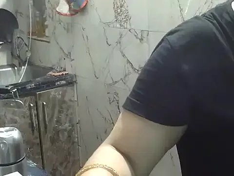 Freechat Housewife12 on StripChat