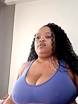 hugemelonsxxx on StripChat