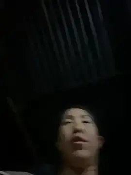 Freechat Huong-Ly on StripChat