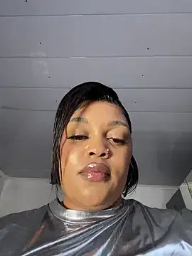 Iam-Sharifa on StripChat