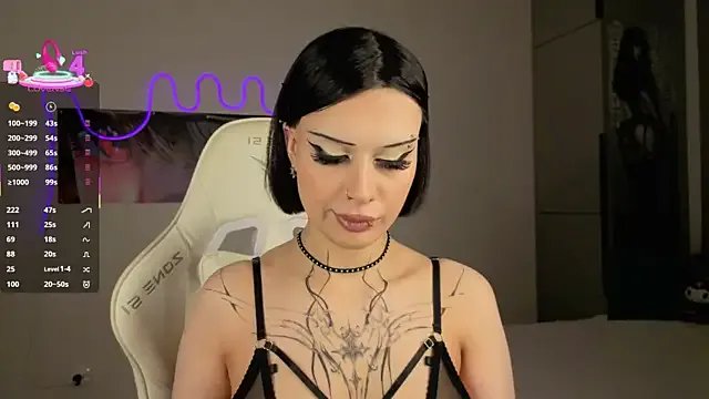 IamLuna2006 on StripChat